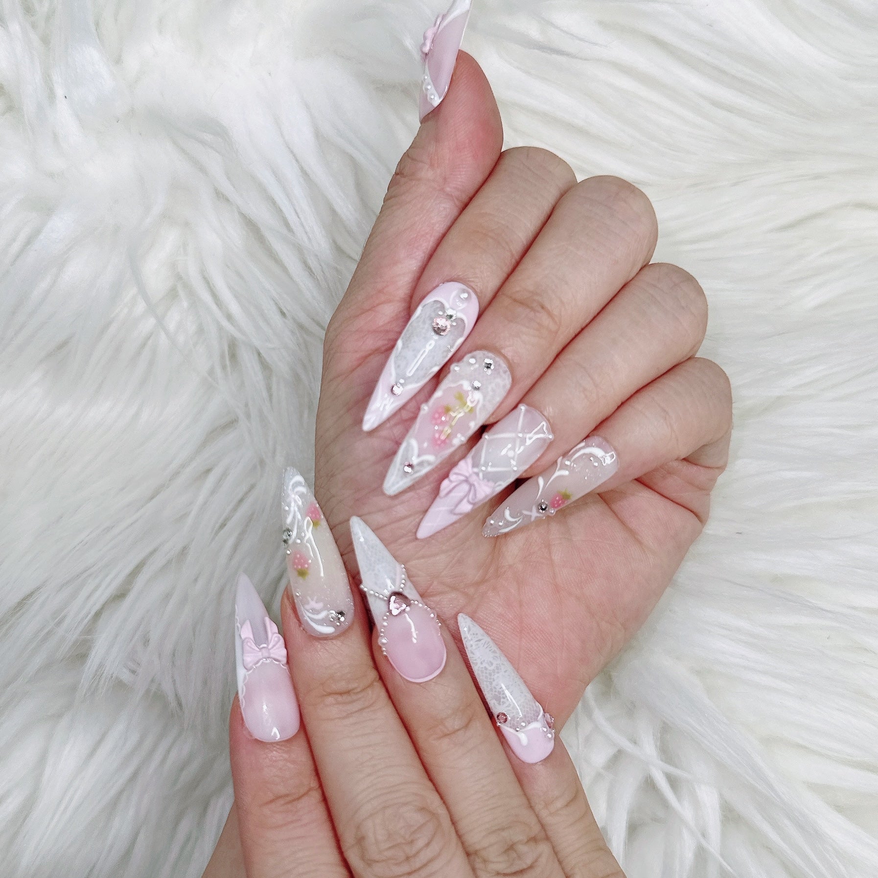 Strawberry Lace